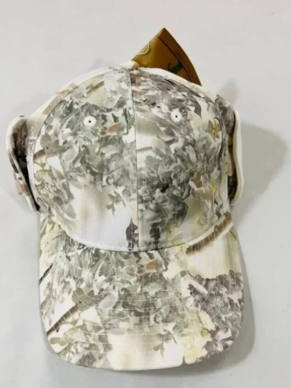 NEW ~ QuikCamo 2-in-1 Hat/Front Mask King's Snow Shadow Camo - Medium